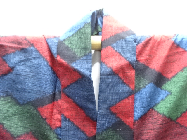  未使用品　幾何学模様織出し手織り紬着物